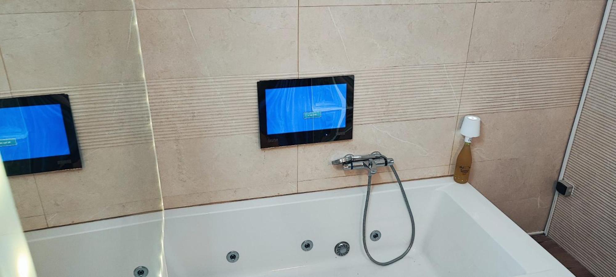 Apartamento Malaga Jacuzy Exterior foto